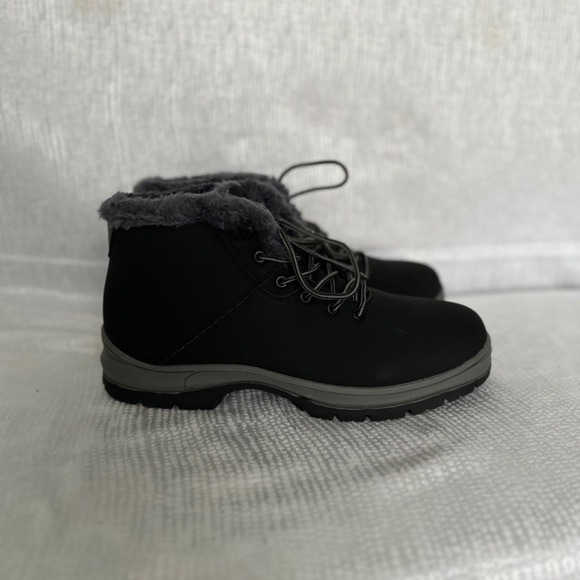 Carenurse, (NEW) men’s faux fur lined boot, size 10 - Picture 4 of 8